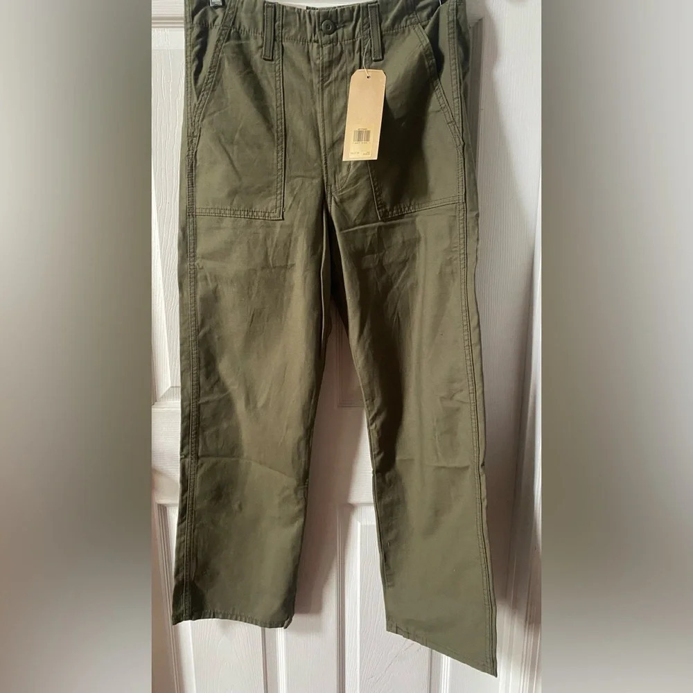 NWT Levi’s cargo pants Ribcage Straight size 30/29